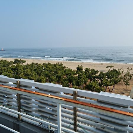 Pine Beach Yangyang Exterior photo
