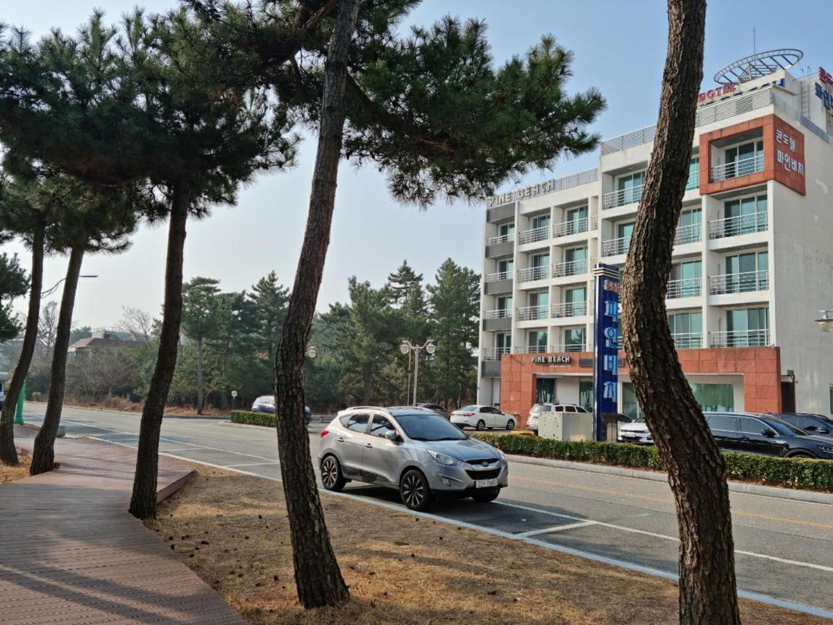 Pine Beach Yangyang Exterior photo