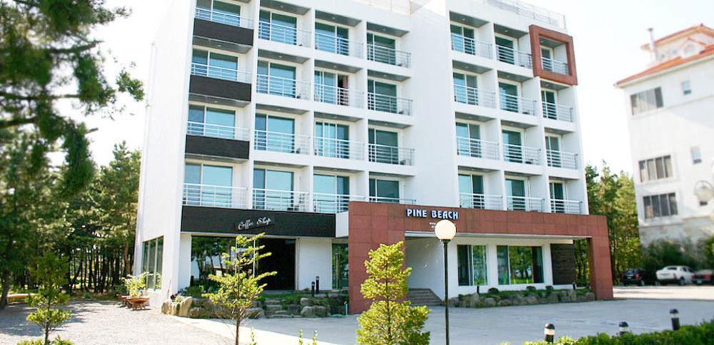 Pine Beach Yangyang Exterior photo