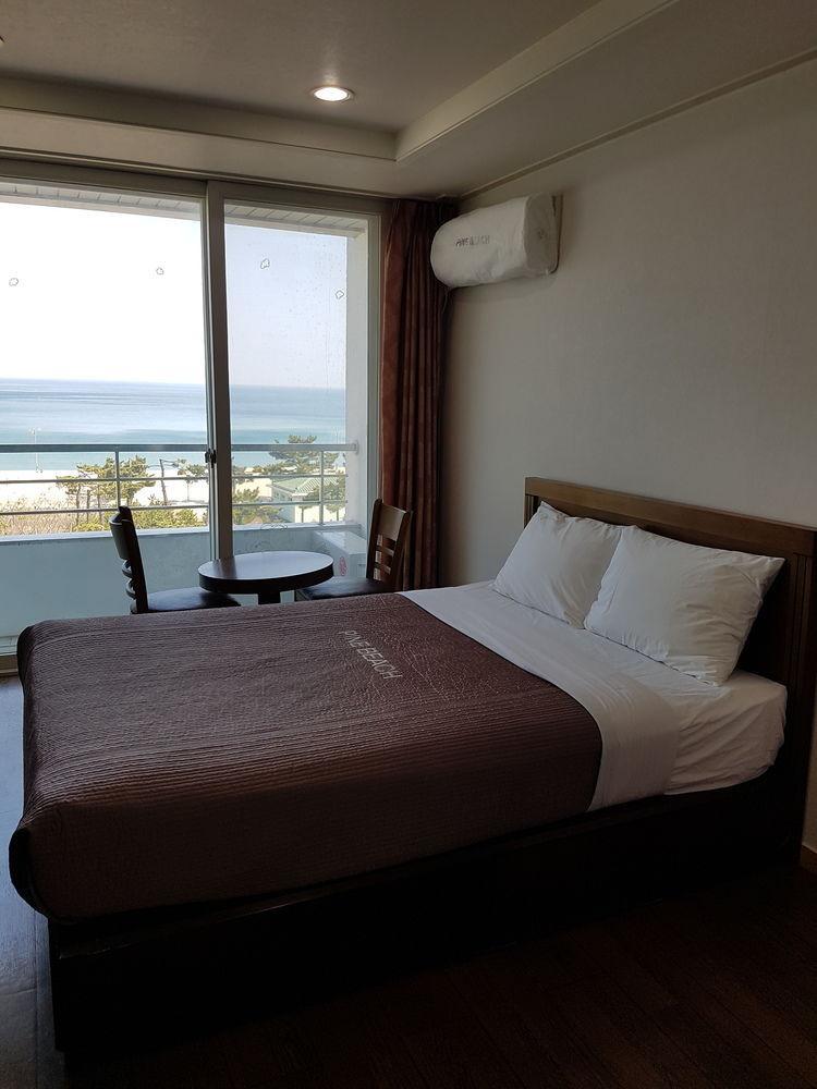 Pine Beach Yangyang Exterior photo