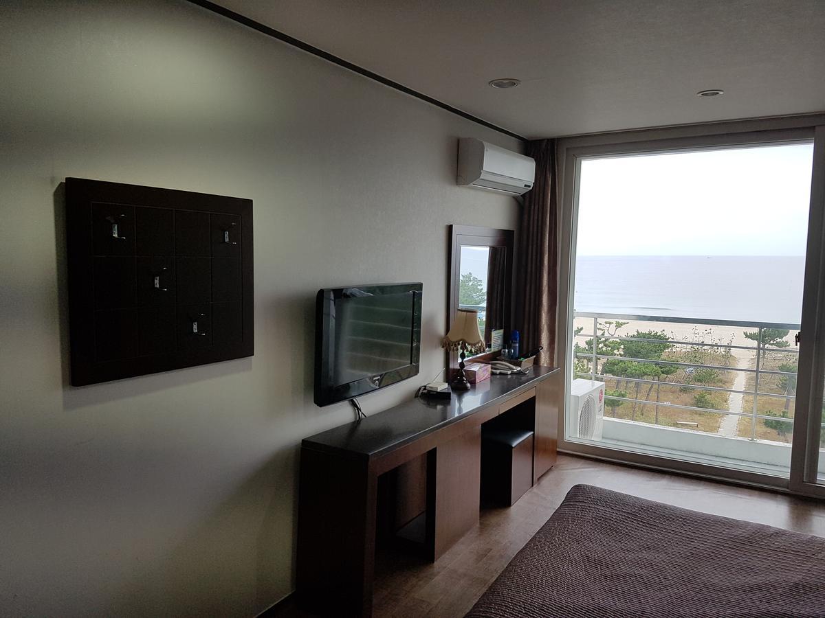 Pine Beach Yangyang Exterior photo