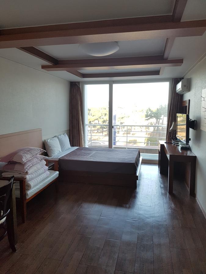Pine Beach Yangyang Exterior photo