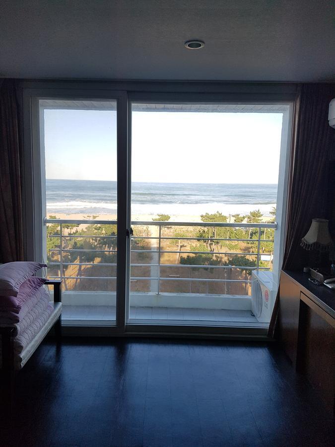 Pine Beach Yangyang Exterior photo
